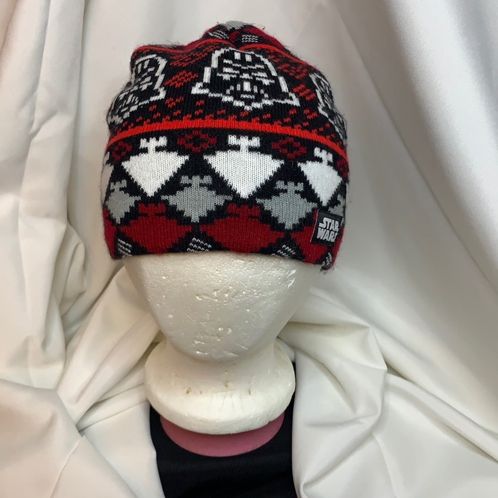 Star Wars red, black and white knit beanie / skull cap hat